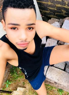 Nairobian Masseur - Masajista in Nairobi Photo 2 of 2