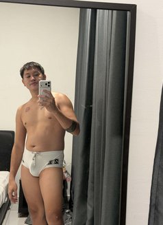 Naithan hard top - Acompañantes masculino in Dubai Photo 11 of 12