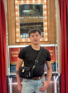 Naithan hard top - Male escort in Manila Photo 9 of 9