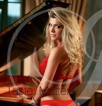 Naive - escort in London