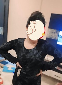 Najia Real Meet & Full Muture Escorts - escort in Pune Photo 1 of 2