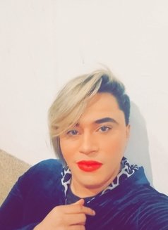 Najira Hanouna - Acompañantes transexual in Algiers Photo 3 of 3