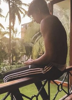 Naka - Male escort in Kochi Photo 2 of 2