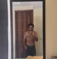 Naked Gentle Man - Male escort in New Delhi