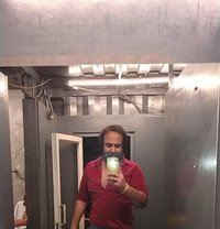 Naked Gentle Man - Male escort in New Delhi