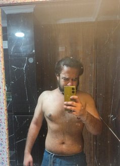 Naked Gentle Man - Male escort in New Delhi Photo 4 of 5