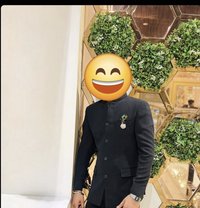 Nakhul Chaudhary - Acompañantes masculino in New Delhi