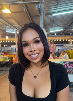 Nalinda - Acompañante transexual in Phuket Photo 5 of 6