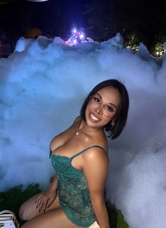 Nalinda - Acompañante transexual in Phuket Photo 5 of 6