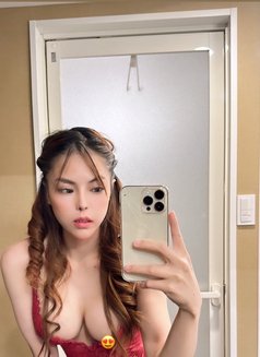 Racy Gfe - puta in Tokyo Photo 2 of 9