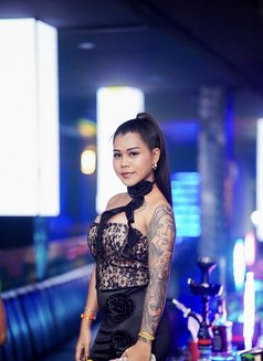 Honey 🇹🇭 New girl here coming 15th - escort in Al Manama Photo 9 of 14
