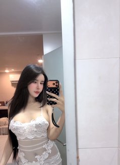 Namfon - escort in Taipei Photo 7 of 10