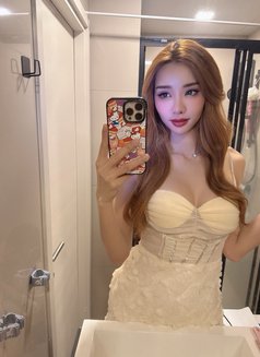 Nami - Transsexual escort in Bangkok Photo 1 of 8