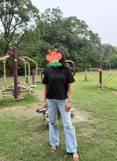 🦋🦋 Namita🦋🦋 Cam & Real Meet 🦋🦋, Es - puta in Chandigarh Photo 1 of 1