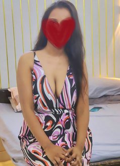 Namrata Cam and Real Meet - escort in New Delhi Photo 2 of 5