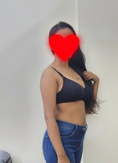 Namrata Cam and Real Meet - escort in New Delhi Photo 4 of 5