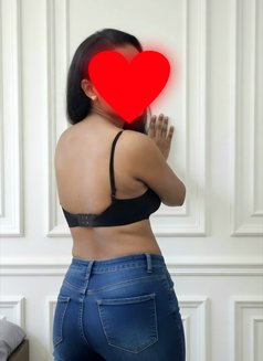 Namrata Cam and Real Meet - escort in New Delhi Photo 5 of 5