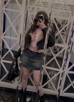 Nana - escort in Beirut Photo 3 of 6