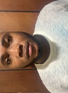 Nana - Male escort in Dubai Photo 1 of 5