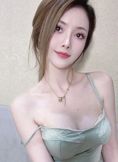 Jiangnan girl Yingying - escort in Shanghai Photo 4 of 6