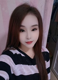 Nana - escort in Shenzhen Photo 2 of 4