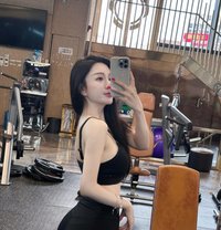 Anne - escort in Beijing Photo 1 of 4