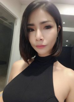 Nana - masseuse in Bangkok Photo 2 of 6