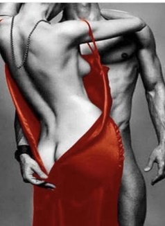 Quenn - escort in Jeddah Photo 1 of 2