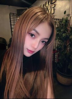 Nana - escort in Manila Photo 6 of 7