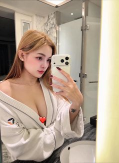 Nana - escort in Manila Photo 7 of 7