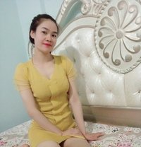 Mina sweet girl - escort in Kuwait