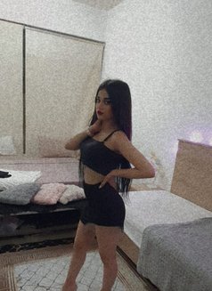 Nana - puta in Beirut Photo 4 of 7