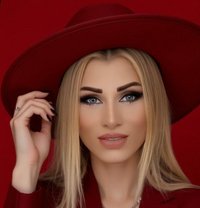 Nana - escort in Beirut