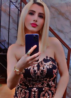 Nana - escort in Beirut Photo 9 of 18