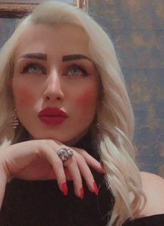 Nana - escort in Beirut Photo 10 of 18