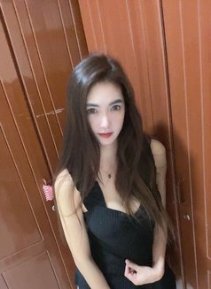 New Small girl big boobs - puta in Muscat Photo 7 of 21