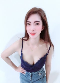 New Small girl big boobs - puta in Muscat Photo 16 of 21