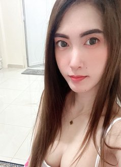 New Small girl big boobs - puta in Muscat Photo 21 of 21