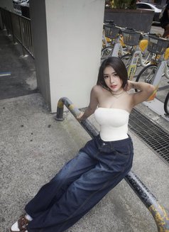 Nana - escort in Taipei Photo 18 of 22