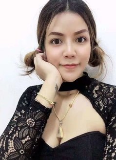 Nana - escort in Abu Dhabi Photo 1 of 4