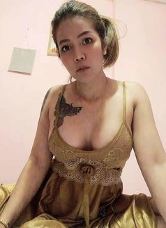 Nana - escort in Abu Dhabi Photo 3 of 4