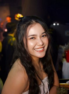 Nana - masseuse in Dubai Photo 4 of 4