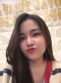 Nana - masseuse in Dubai Photo 1 of 3