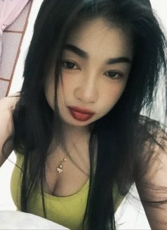 Nana - escort in Muscat Photo 1 of 4