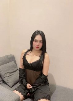 Nana - escort in Riyadh Photo 2 of 5