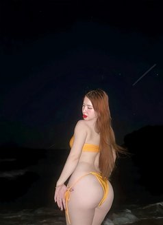 Nana - escort in Tirana Photo 11 of 14