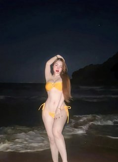 Nana - escort in Tirana Photo 13 of 14