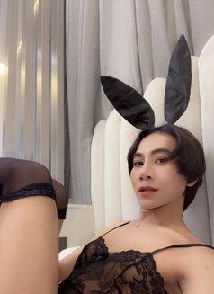 Nana - Male escort in Riyadh Photo 2 of 7