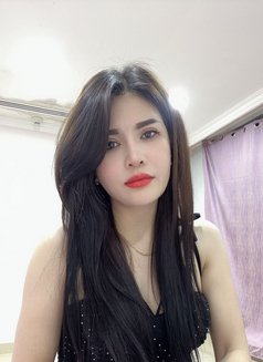 Nana - escort in Jeddah Photo 2 of 4