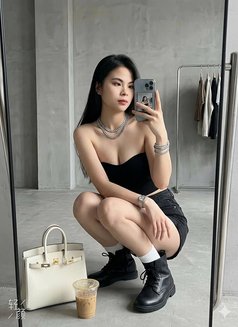 Nana - escort in Taipei Photo 2 of 9